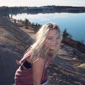 Meet your Posher, Bailey